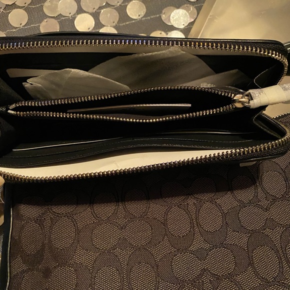 Authentic Coach Chelsea Signature Canvass Crossbody Bag and Coach Slim Wallet. - Picture 9 of 12